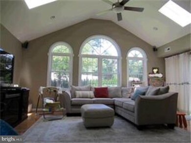 11 E Golf Club Ln, Paoli, PA 19301 - photo 5