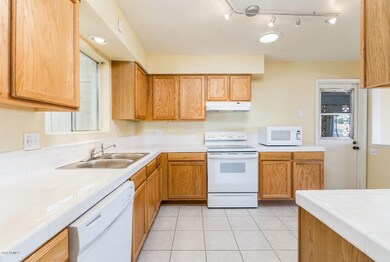 6017 E Colby St - MLS-14