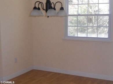 Dining Room - Hardwood floors