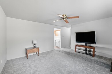 902 Mechanic St, Angola, IN 46703 - photo 7