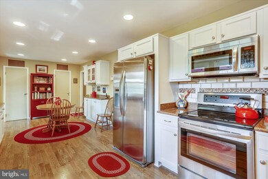 12213 Maycheck Ln, Bowie, MD 20715 - photo 7