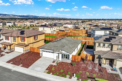 674 Shefford Dr, Vacaville, CA 95687 - photo 4