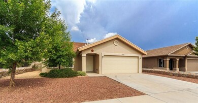 753 Desert Sage Dr, Horizon City, TX 79928 - photo 3