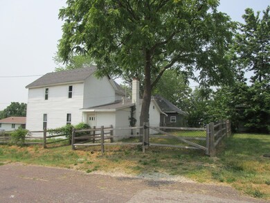 Fenced Yard