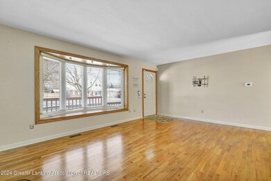 1617 Ravenswood Dr, Lansing, MI 48917 - photo 6