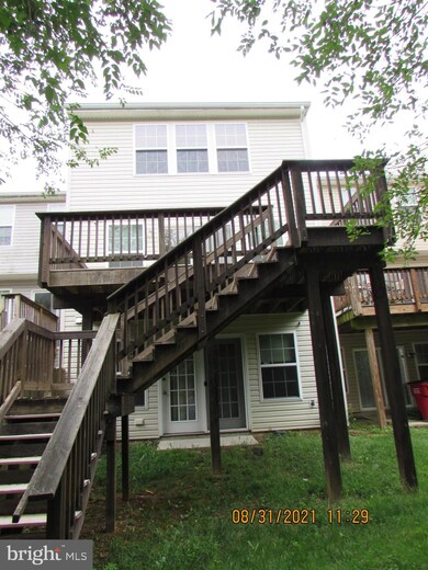 231 Scarboro Dr, Bunker Hill, WV 25413 - photo 2