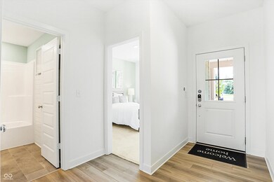 4232 Bumps End Dr, Indianapolis, IN 46239 - photo 5