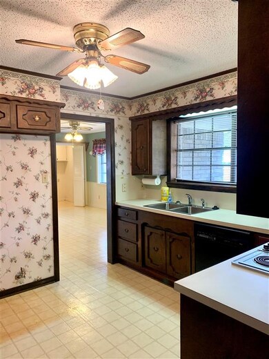 18 Dunham Dr, Texarkana, TX 75503 - photo 4