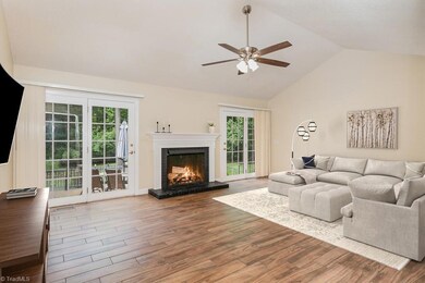 3151 Creekridge Dr, Asheboro, NC 27205 - photo 3