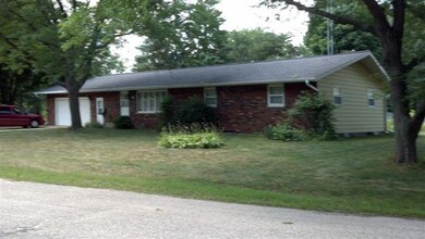 2924 Frontenac Ave, Stevens Point, WI 54481 - photo 2