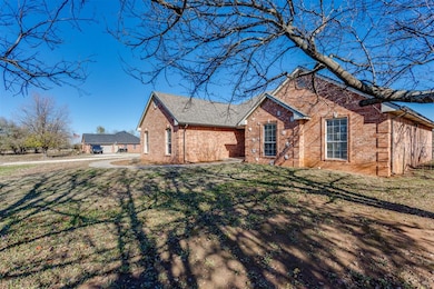 1053 S Mustang Rd, Blanchard, OK 73010 - photo 3