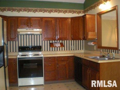 1912 E Rusholme St, Davenport, IA 52803 - photo 6