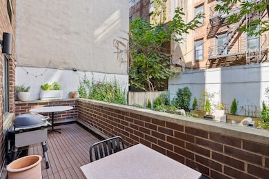 239 E 10th St unit 1-A, New York, NY 10003 - photo 6