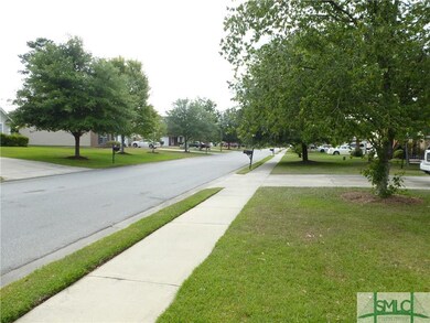 Established community, beautiful trees and streets