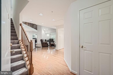 302 Wyndham Cir unit 302J, Owings Mills, MD 21117 - photo 4