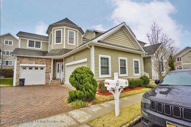 61 Pilot Ln, Staten Island, NY 10309 - photo 2