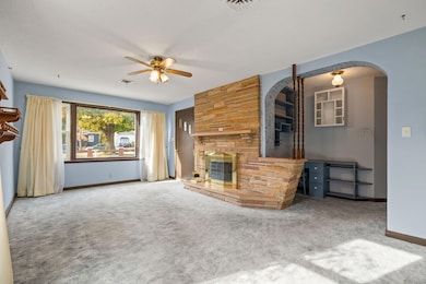 1002 Carroll Ave, Ames, IA 50010 - photo 7