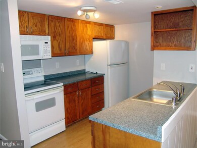 322 Thayer Ct, Newark, DE 19702 - photo 4