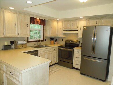 160 Chestnut Hill Rd, Emmaus, PA 18049 - photo 7