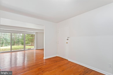 11611 Vantage Hill Rd unit 1A, Reston, VA 20190 - photo 4