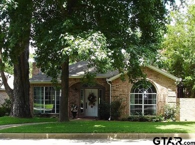 1108 1108 Oak Garden Cir, Tyler, TX 75703 - photo 2