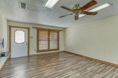 112 Paul St, Weatherford, TX 76088 - photo 4