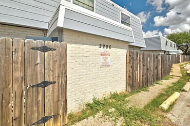 2206 Mission Hill Cir unit 101-104, Austin, TX 78741 - photo 4