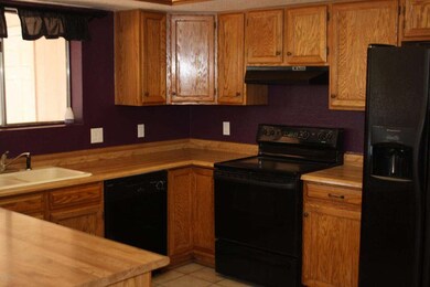 KITCHEN 1 IMG_8770
