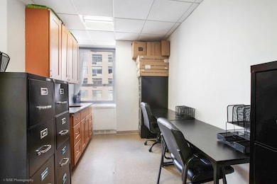 800 2nd Ave unit 806, New York, NY 10017 - photo 3