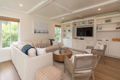 106 Peases Point Way S, Edgartown, MA 02539 - photo 3