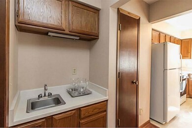 Other. Wet Bar