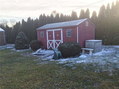 5379 Ridgeway Dr, Zionsville, PA 18092 - photo 4