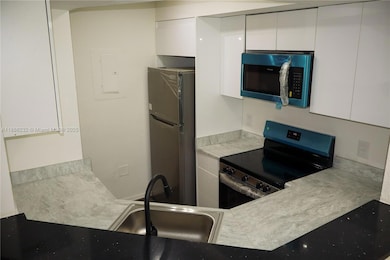 711 SW 148th Ave unit 412, Davie, FL 33325 - photo 5