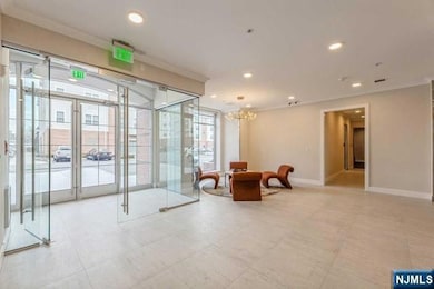 498 van Bussum Ave unit 209C, Saddle Brook, NJ 07663 - photo 6