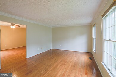 929 Metfield Rd, Towson, MD 21286 - photo 3