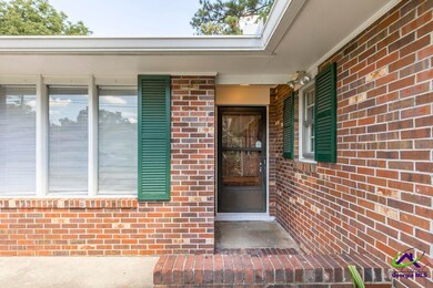 203 Todd Cir, Warner Robins, GA 31088 - photo 4