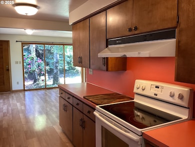 1210 SE 179th Ave, Portland, OR 97233 - photo 4