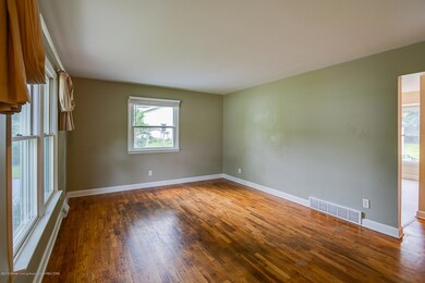 611_Maple_Hill_JEFF-11