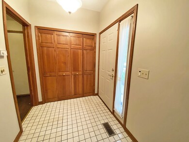 1279 Rhodes Ln unit 1301, Naperville, IL 60540 - photo 2