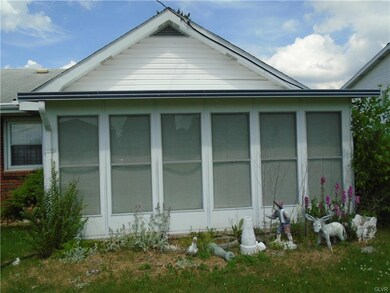 2318 S 3rd St, Allentown, PA 18103 - photo 7