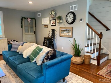 1 Grant Ct, Metuchen, NJ 08840 - photo 3