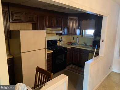 4241 Chippendale St, Philadelphia, PA 19136 - photo 2