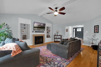 6-web-or-mls-3681-whitworth-way