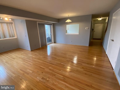 6909 Jones View Dr, Baltimore, MD 21209 - photo 4