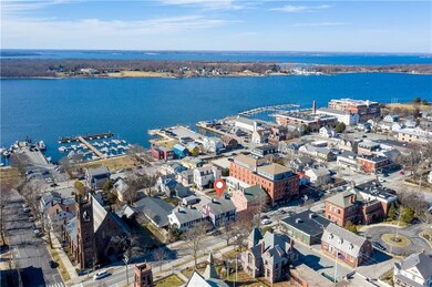 407 Hope St unit 3, Bristol, RI 02809 - photo 3