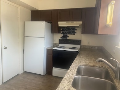 2809 Wimbledon Ct unit C, Garland, TX 75041 - photo 5