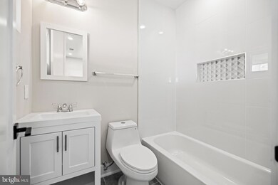 824 18th St NE unit 6, Washington, DC 20002 - photo 6