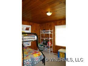 39 W Chapel Rd, Asheville, NC 28803 - photo 7