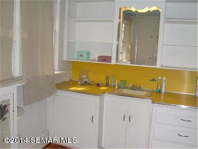 909 6th St NW, Austin, MN 55912 - photo 6