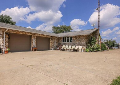 Garage 1